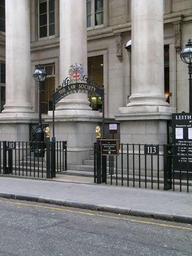 Featured image for article about Banking